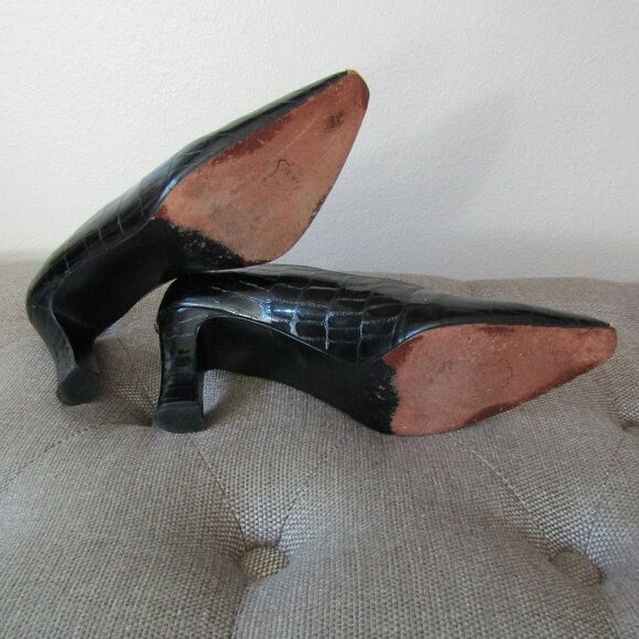 Stuart Weitzman  Gold-Tone Metal Detail Pumps - Picture 8 of 8